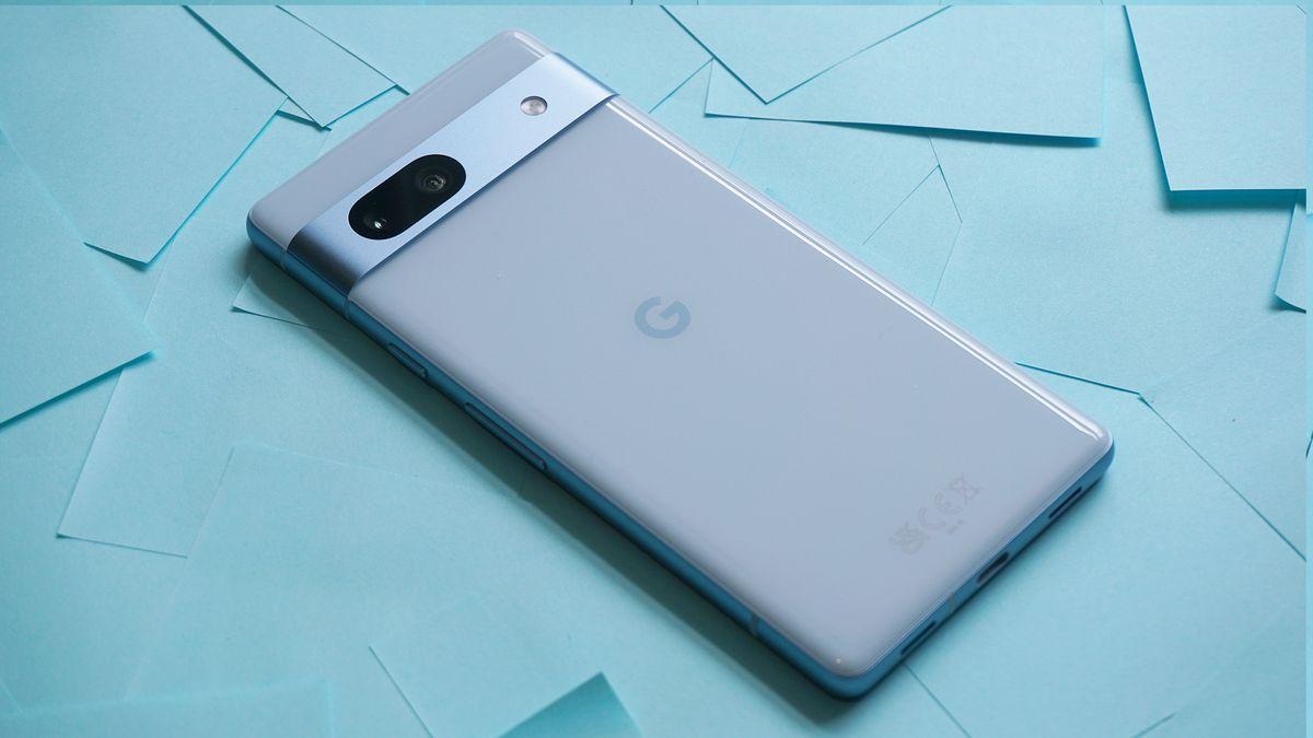 There are leaks about the design, software updates, and artificial intelligence features of the Pixel 8a