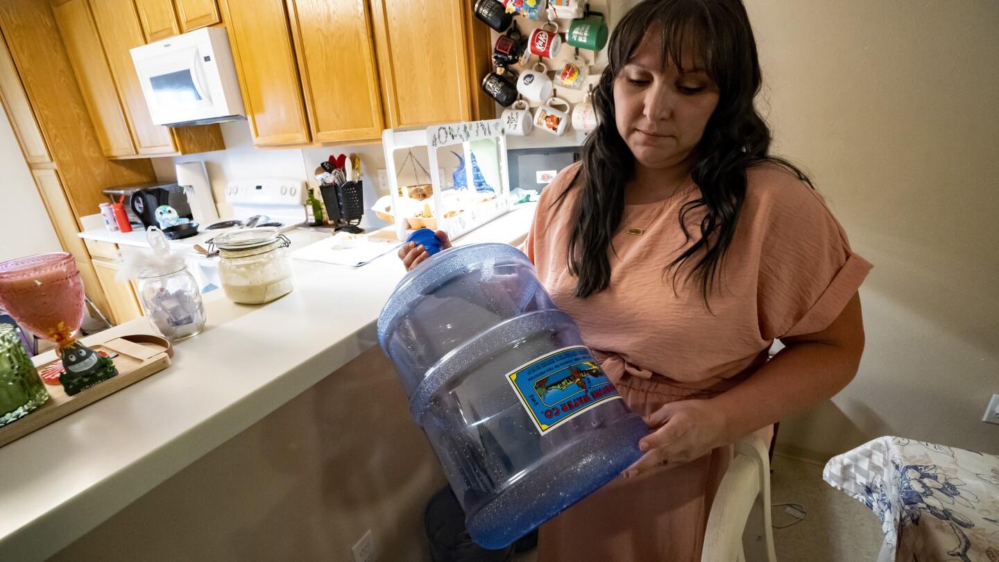 A Hawaii military family avoids tap water