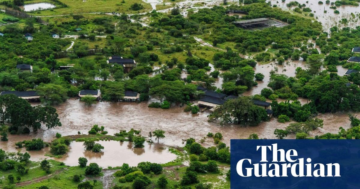 Tourists were evacuated from the Maasai Mara after the river burst banks