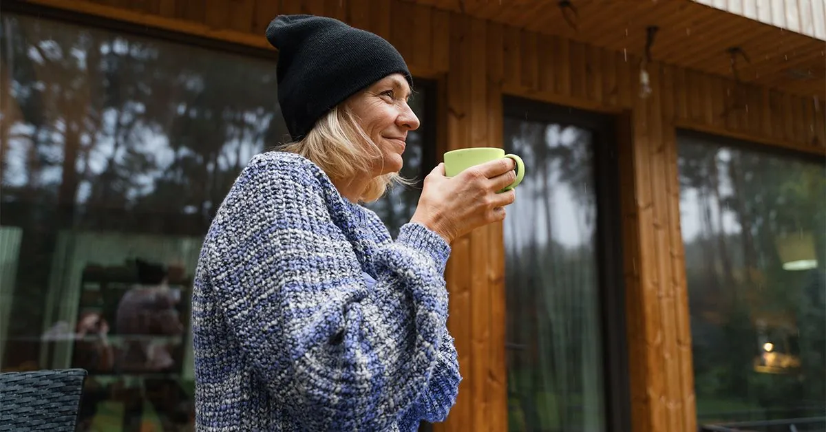 In what ways does coffee impact aging and longevity?